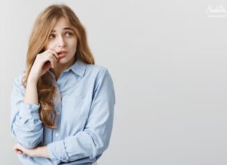 ज्यादा सोचना (Overthinking) इन 5 तरीकों से कर देगा आपका जीवन बर्बाद ओवरथिंकिंग के नुकसान