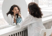 25 बेहतरीन सेल्फ-लव अफर्मेशन्स – Best Self Love Affirmations in Hindi 20 बेस्ट सेल्फ-लव अफर्मेशन्स