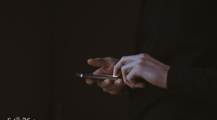 सोशल मीडिया एडिक्शन से पाना है छुटकारा? ट्राय करिये ये इजी हैक्स! सोशल मीडिया एडिक्शन