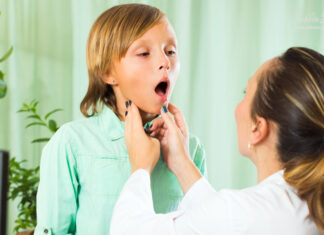 हकलाना क्या है? इसके लक्षण व मनोवैज्ञानिक सम्बन्ध क्या हैं?